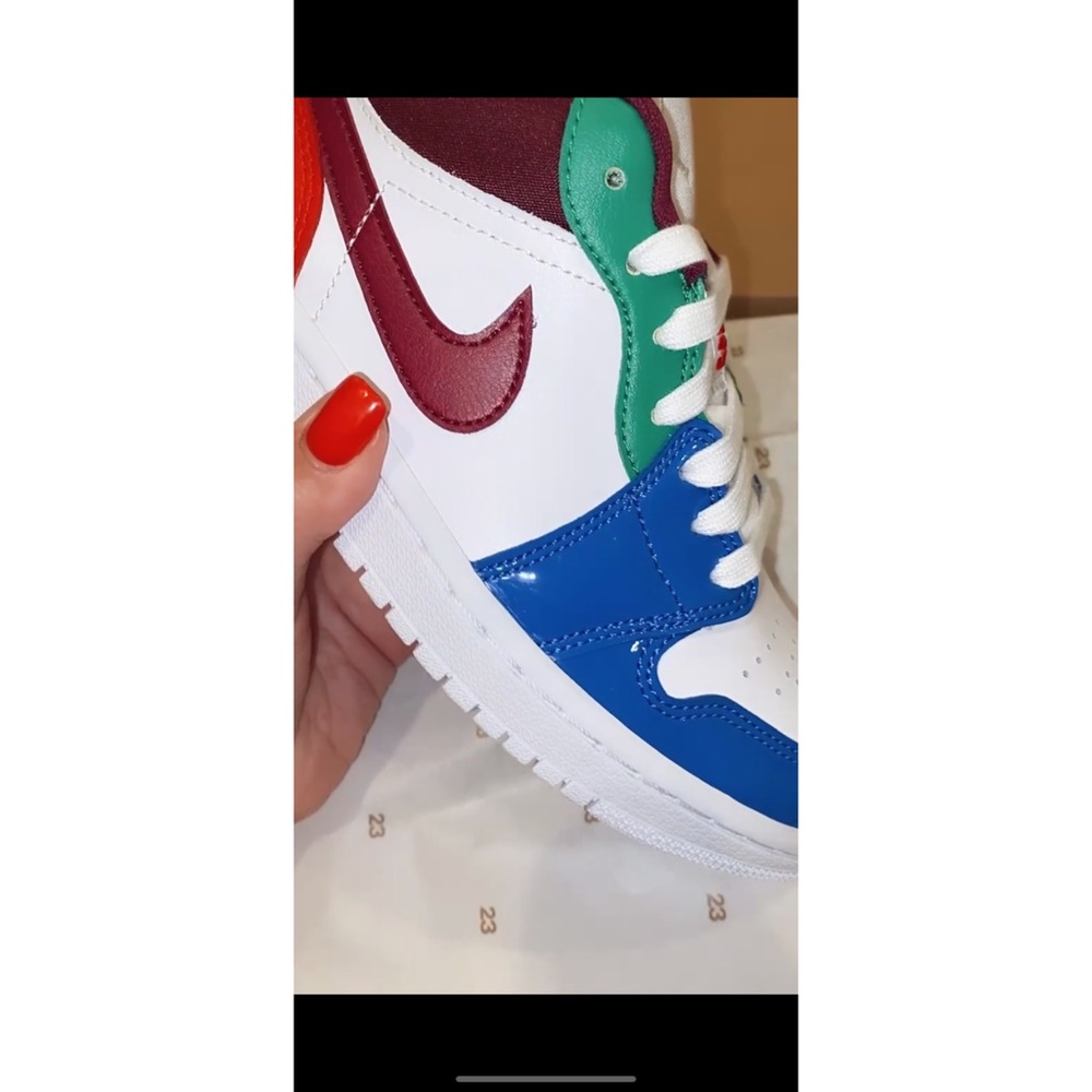 WMNS Air Jordan 1 Low SE